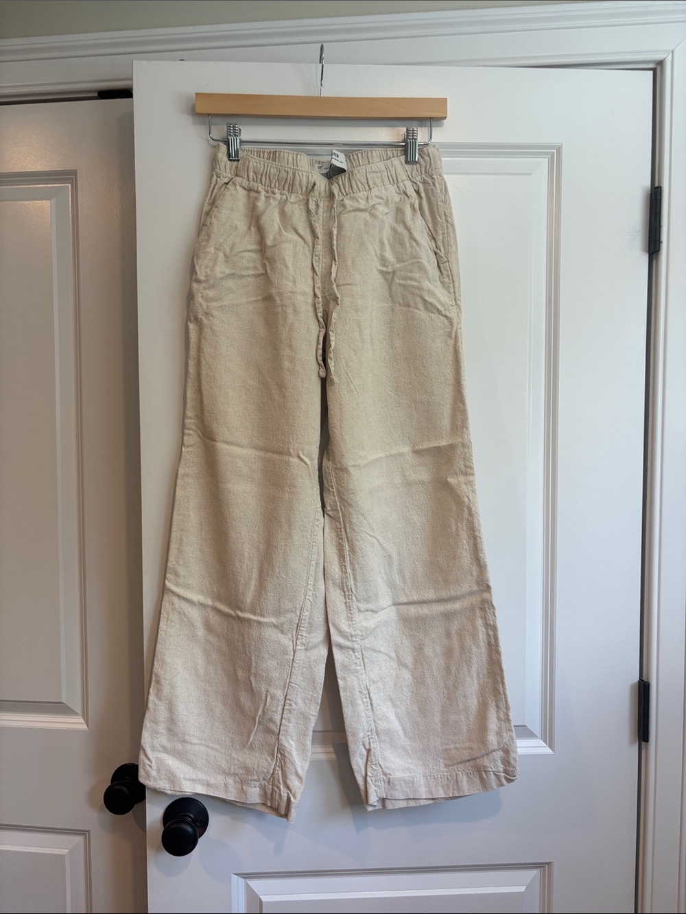 Hollister Women's Wide-Leg Drawstring Chinos - Cream